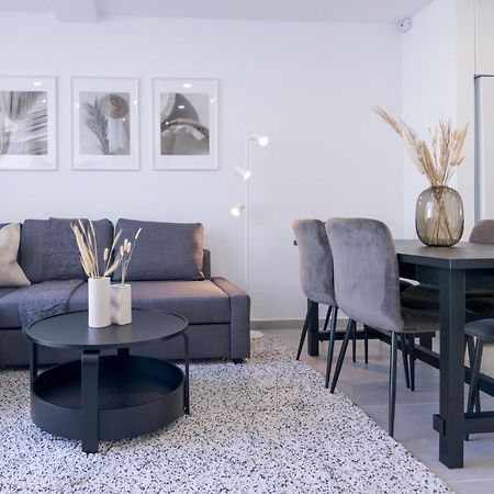 Ferienwohnung Phaedrus Living Limnaria Luxury Flat Vine 121 Paphos Exterior foto
