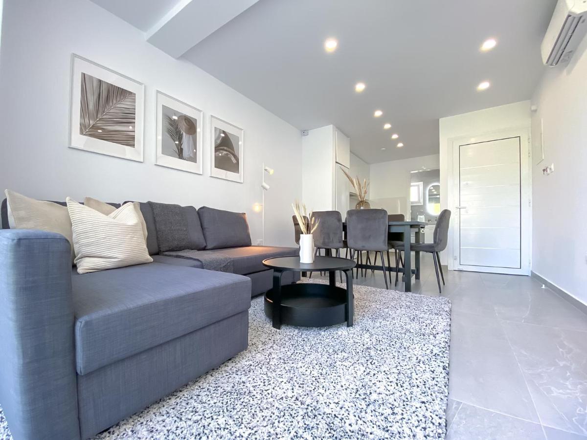 Ferienwohnung Phaedrus Living Limnaria Luxury Flat Vine 121 Paphos Exterior foto